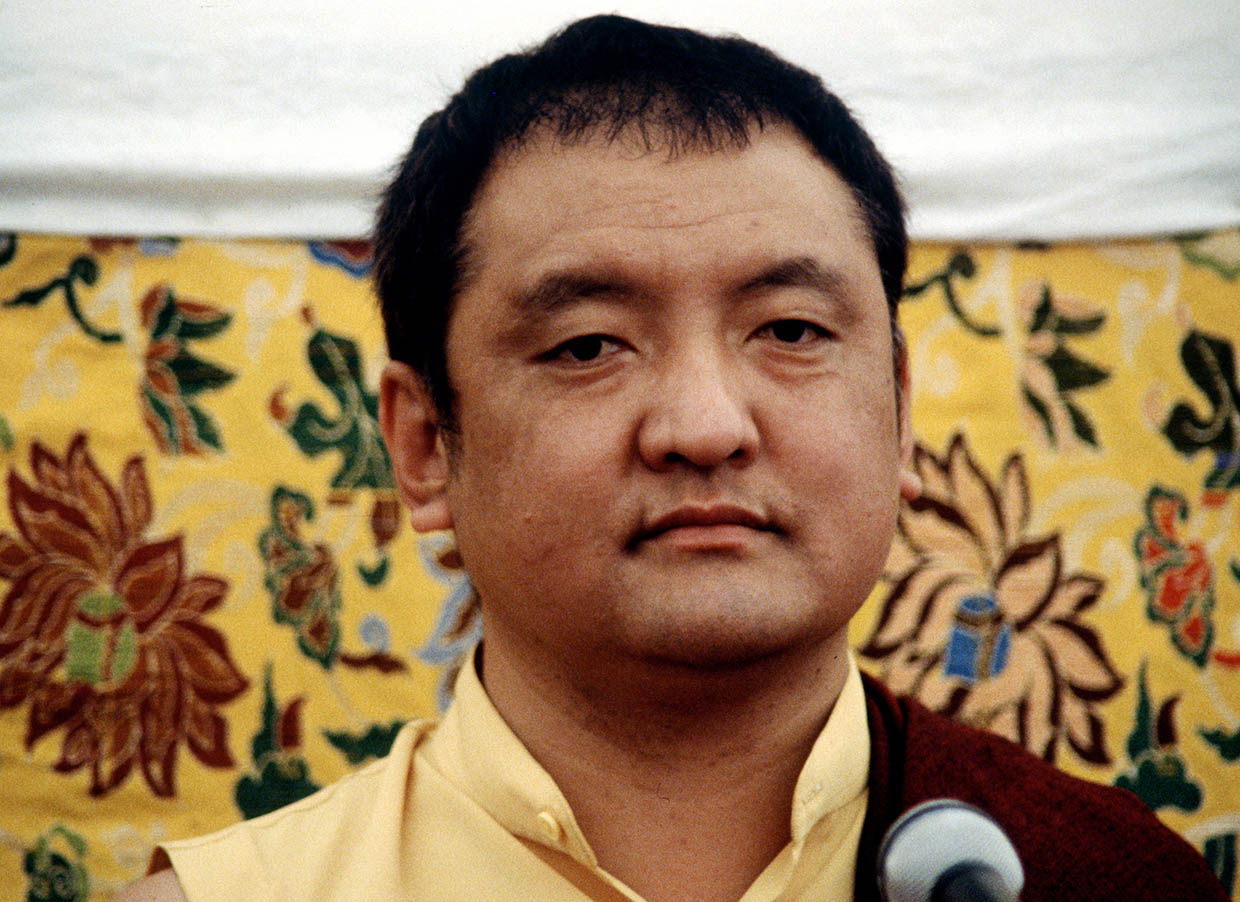 Portrait: 14. Künzig Shamar Rinpoche - Mipham Chokyi Lodro - Kagyu Moenlam 2010 Bodhgaya - fotocredits/copyright: Carolin Capellaro